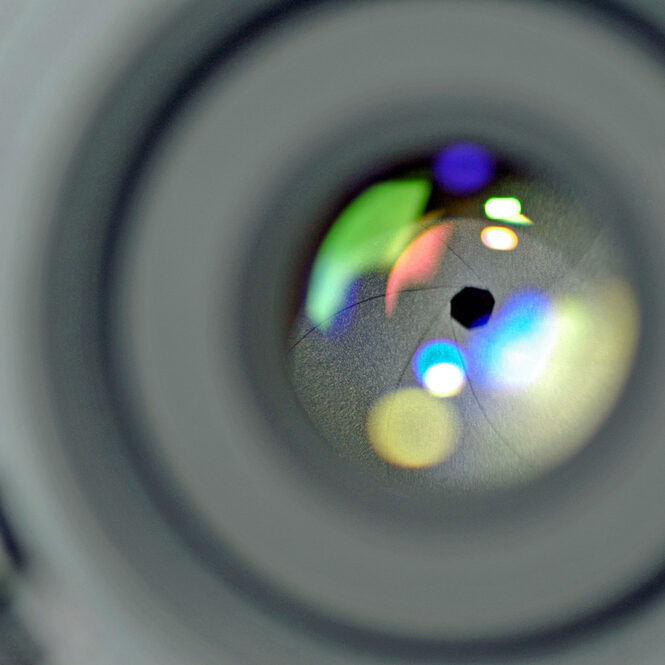 Lens aperture camera lens